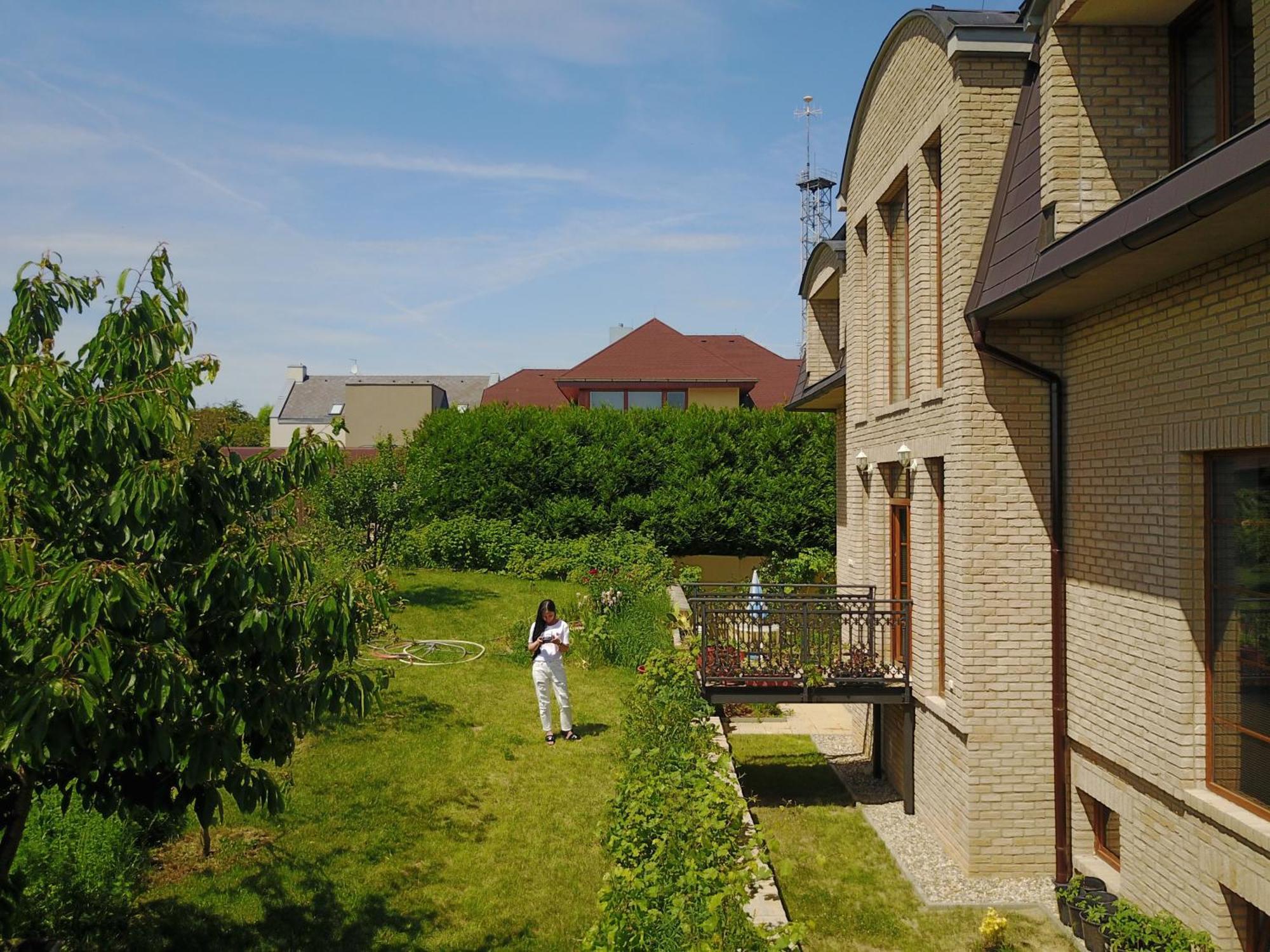 Villa Homestay Nad Helmrovkou Praga Exterior foto