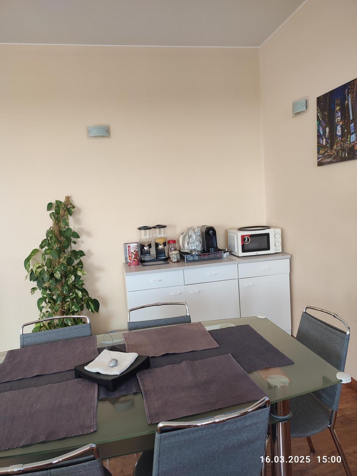 Villa Homestay Nad Helmrovkou Praga Exterior foto